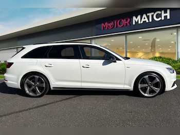 Used Audi A4 2017 for sale - 77951809: Photo