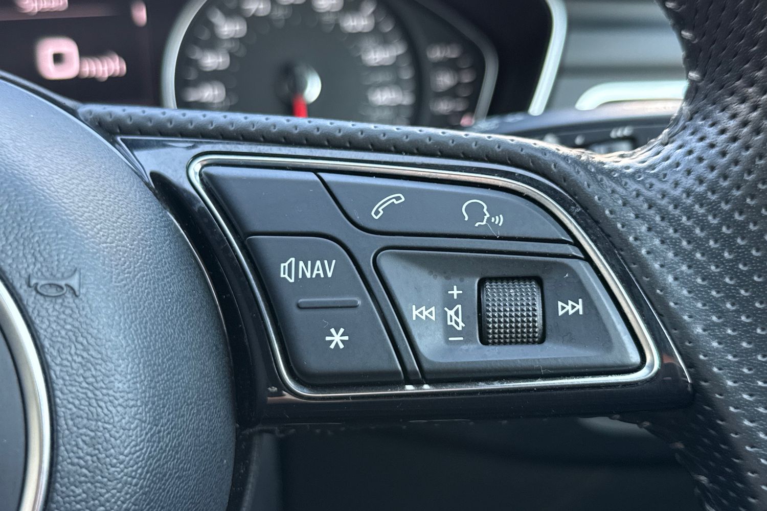 Used Audi A4 2017 for sale - 77951809: Photo 41