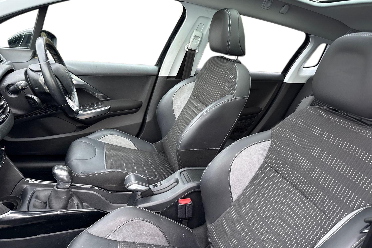 Used Peugeot 2008 2019 for sale - 77546589: Photo 15