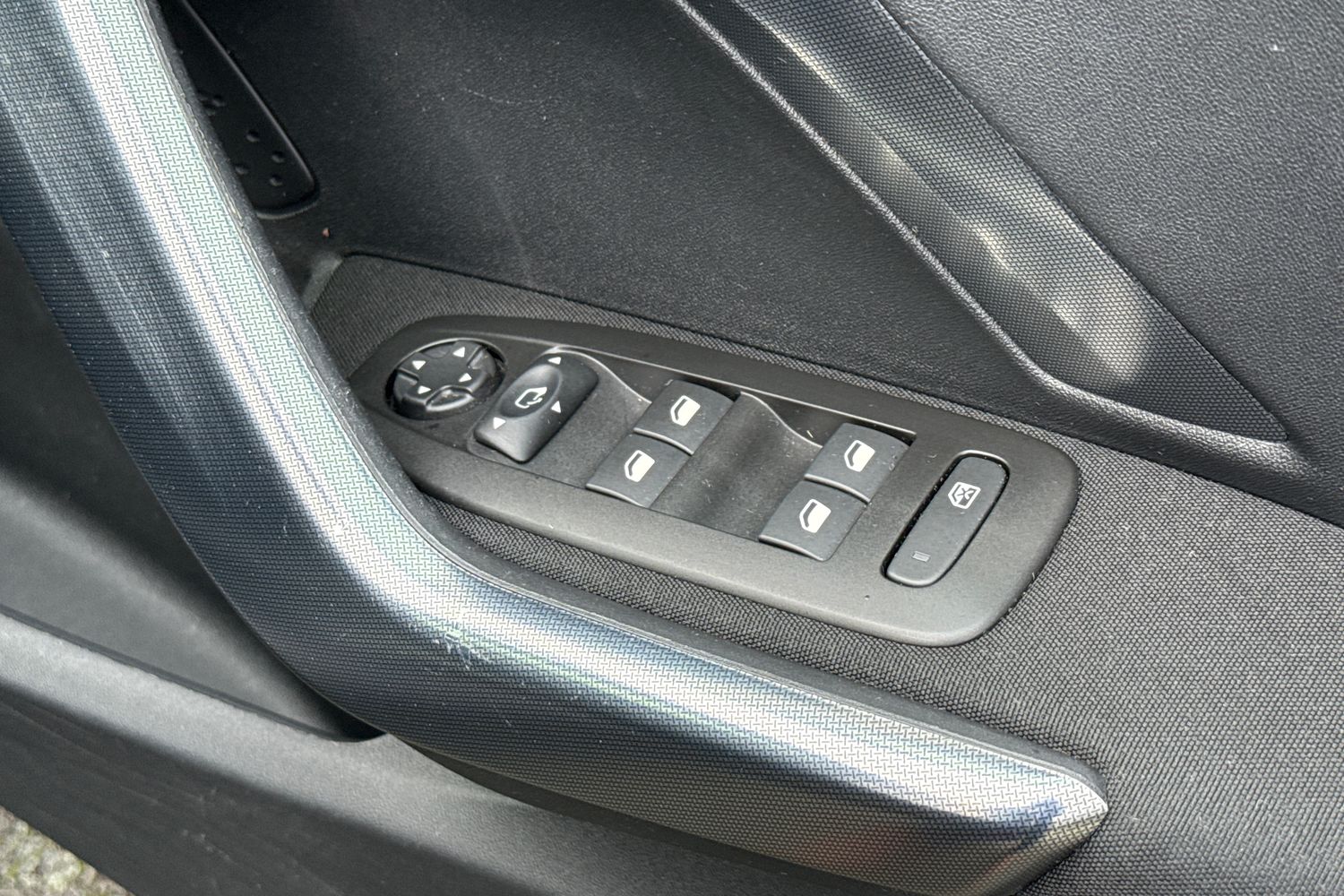 Used Peugeot 2008 2019 for sale - 77546589: Photo 20