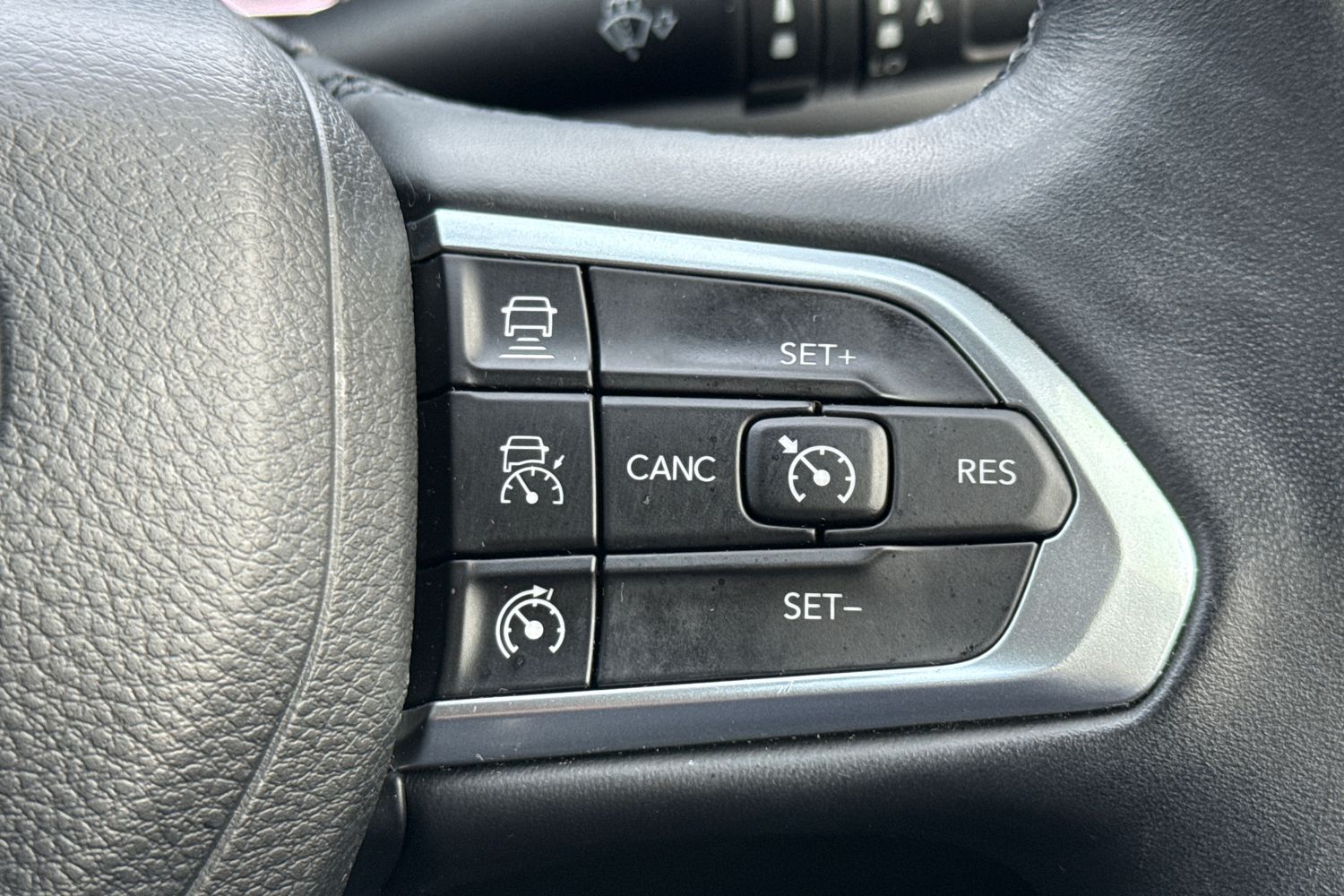 Used Jeep Compass 2023 for sale - 77275428: Photo 40