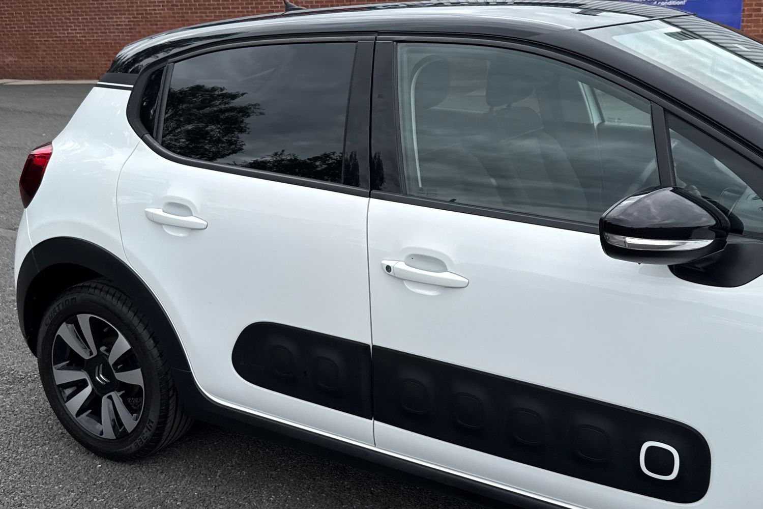 Vehicle 29