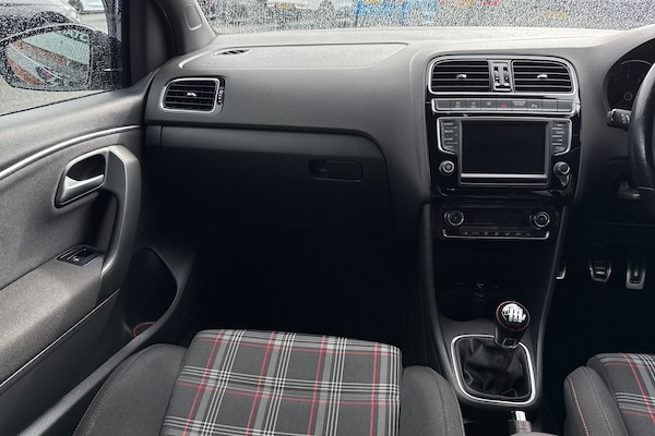 Used Volkswagen Polo 2016 for sale - 76220228: Photo 20
