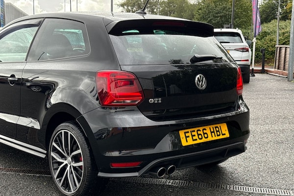 Used Volkswagen Polo 2016 for sale - 76220228: Photo 8