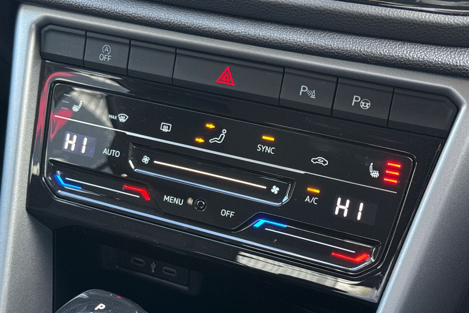 Used Volkswagen T-Roc 2022 for sale - 76385488: Photo 22