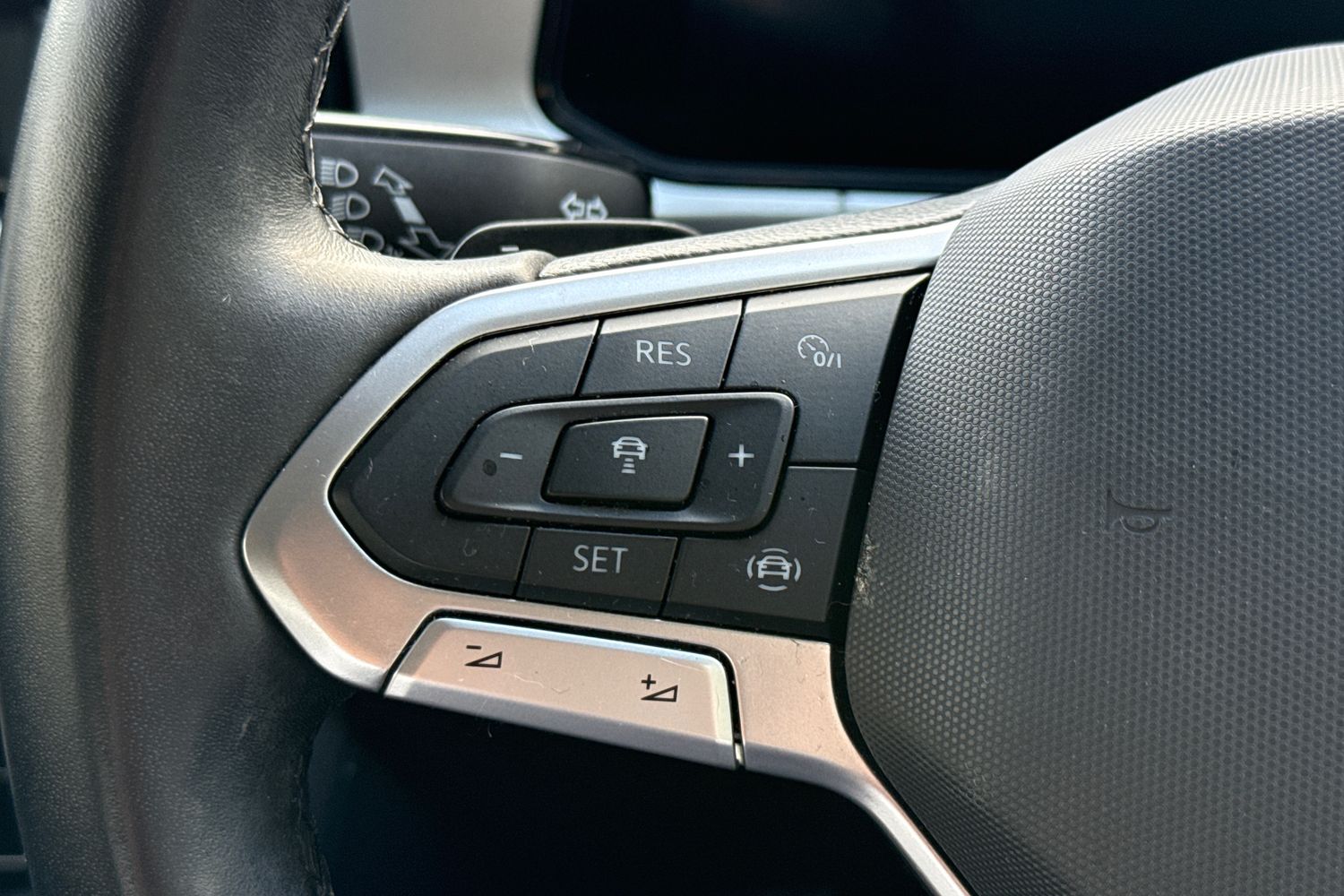 Used Volkswagen T-Roc 2022 for sale - 76385488: Photo 37