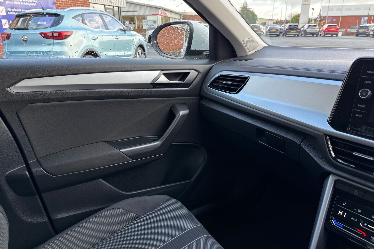 Used Volkswagen T-Roc 2022 for sale - 76385488: Photo 40