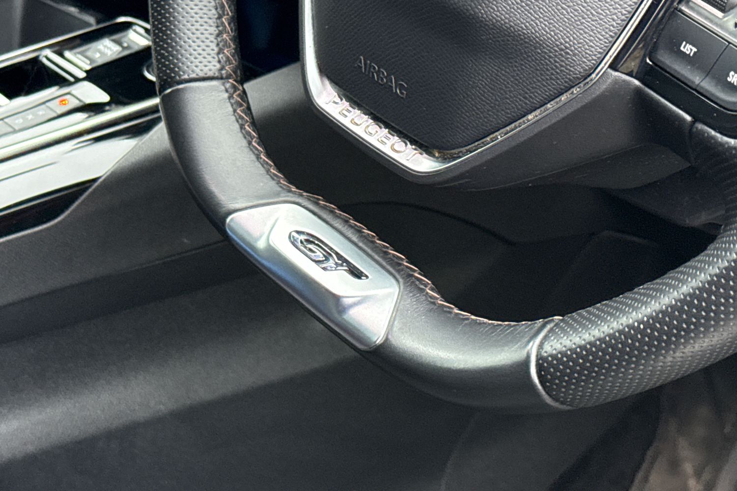 Used Peugeot 5008 2023 for sale - 77451126: Photo 31