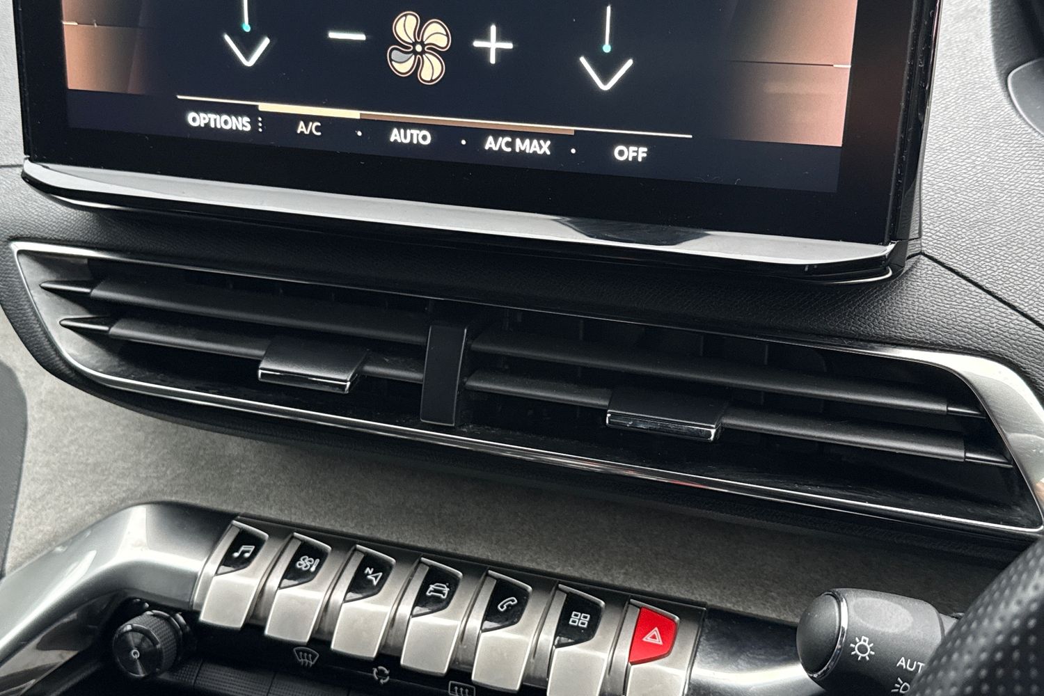 Used Peugeot 5008 2023 for sale - 77451126: Photo 39