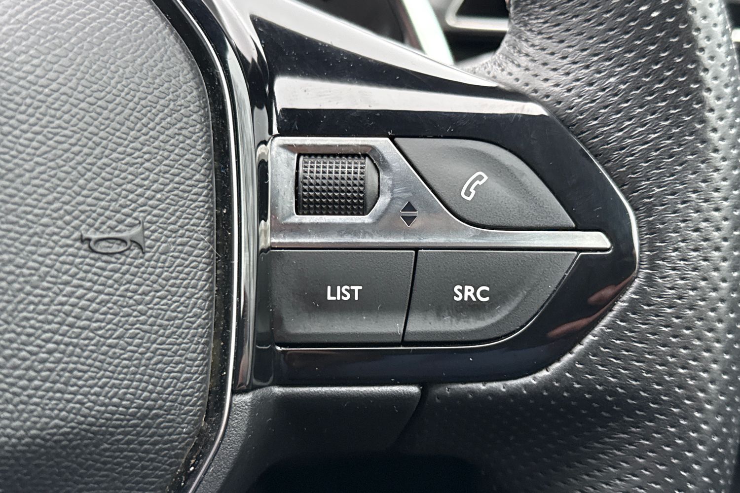 Used Peugeot 5008 2023 for sale - 77451126: Photo 45