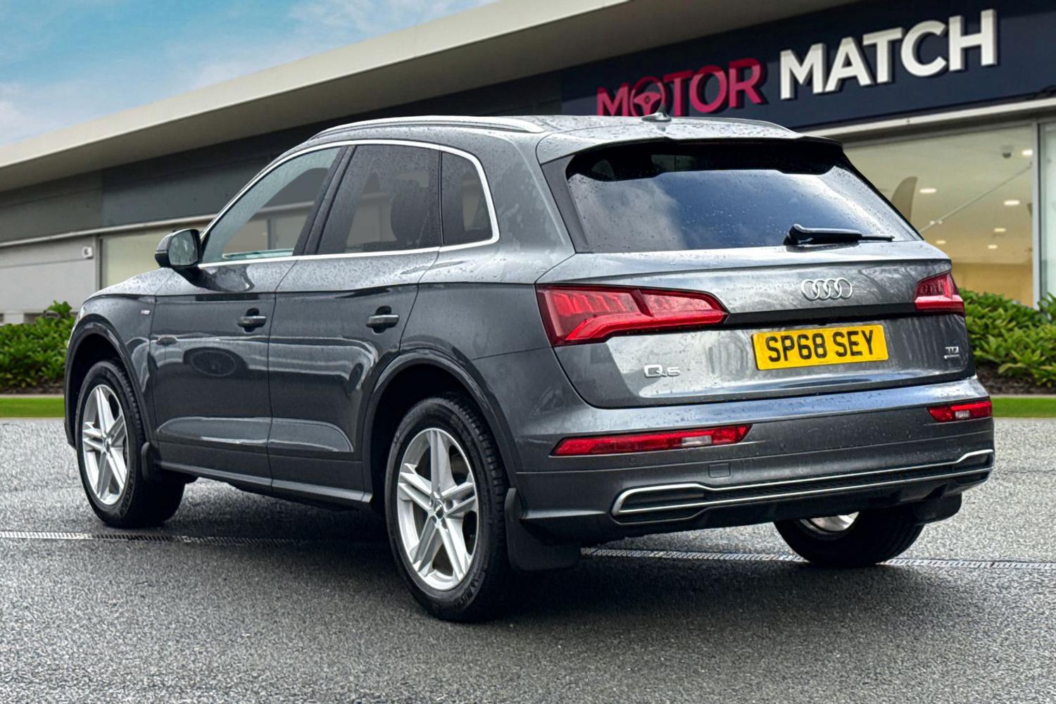 Used Audi Q5 2018 for sale - 77570983: Photo 2