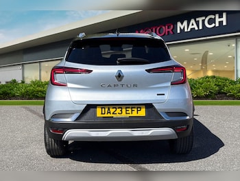 Used Renault Captur 2023 for sale - 78422137: Photo
