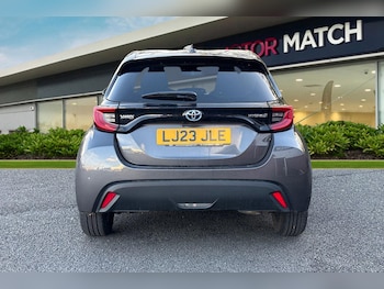 Used Toyota Yaris 2023 for sale - 76411613: Photo