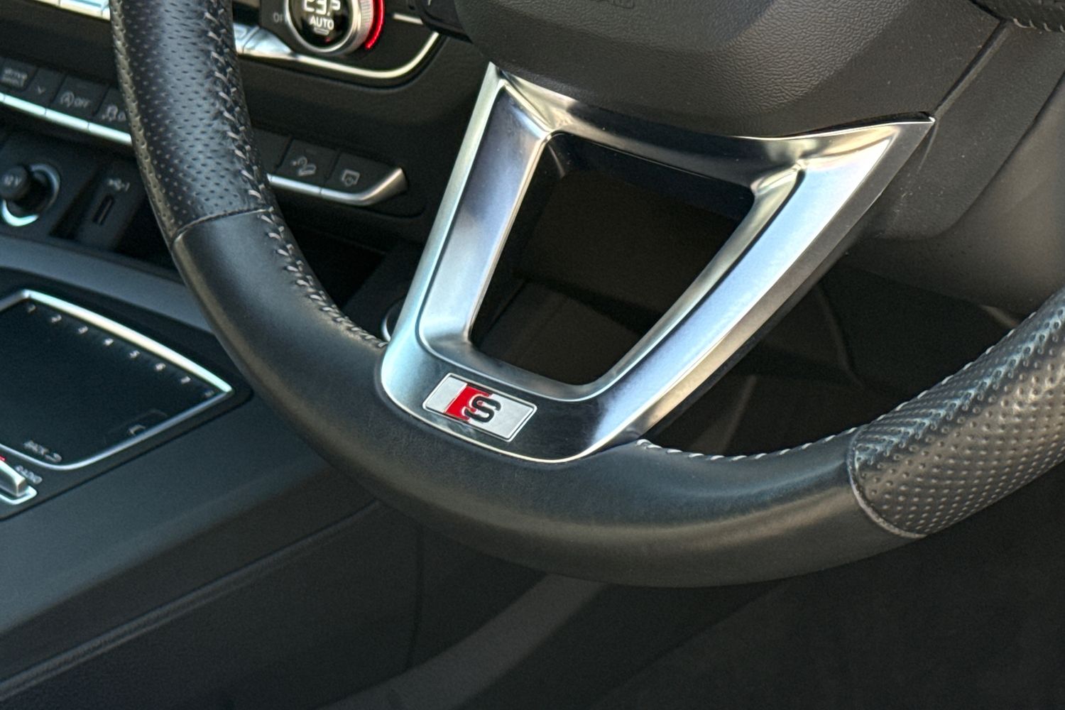 Used Audi Q5 2018 for sale - 77951786: Photo 32