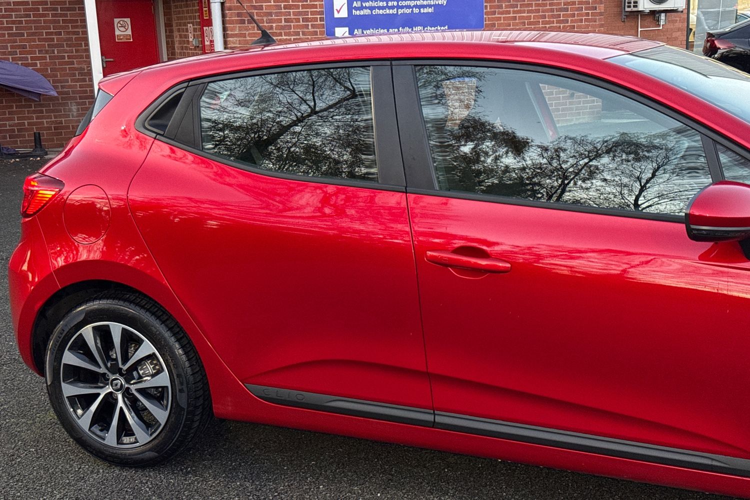 Used Renault Clio 2021 for sale - 76636906: Photo 28