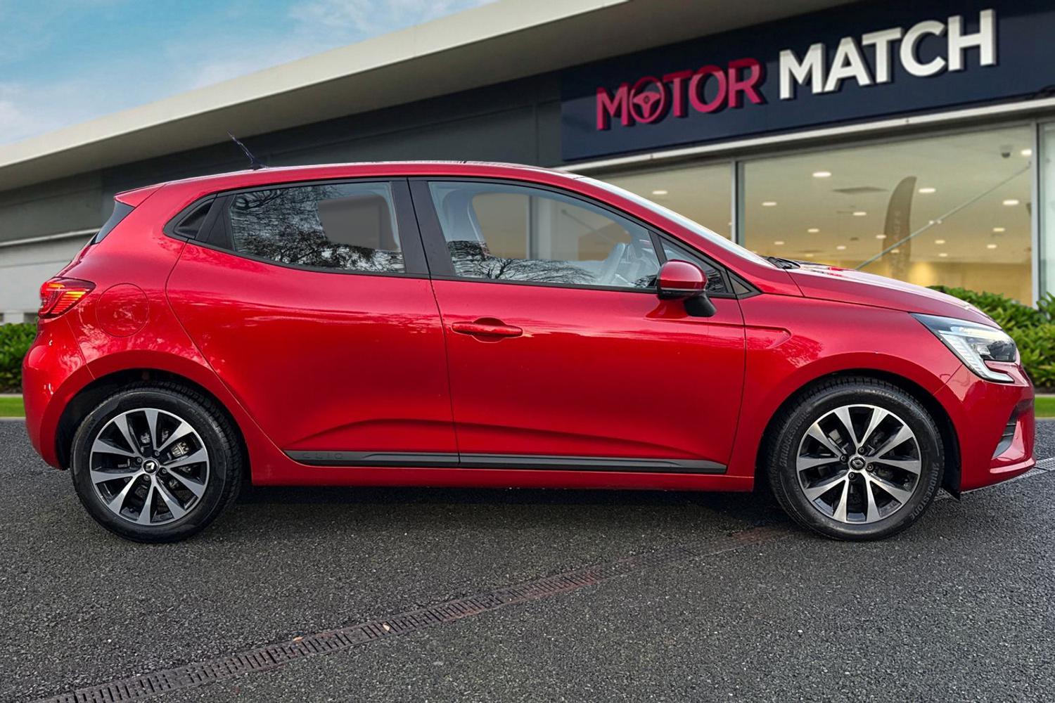 Used Renault Clio 2021 for sale - 76636906: Photo 3