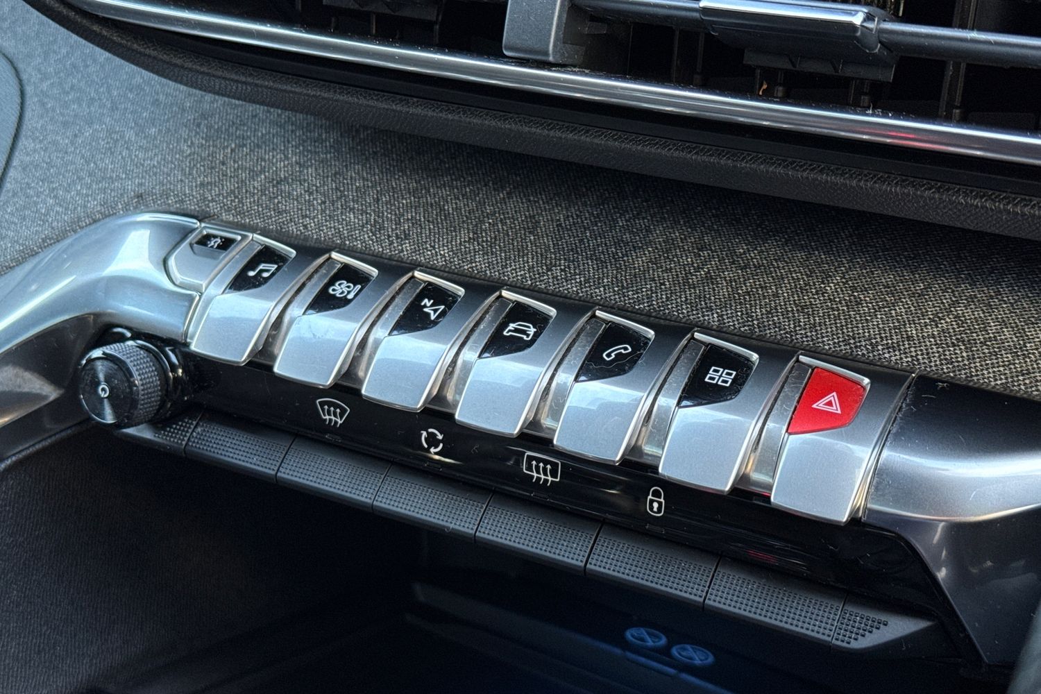 Used Peugeot 3008 2017 for sale - 76624936: Photo 39