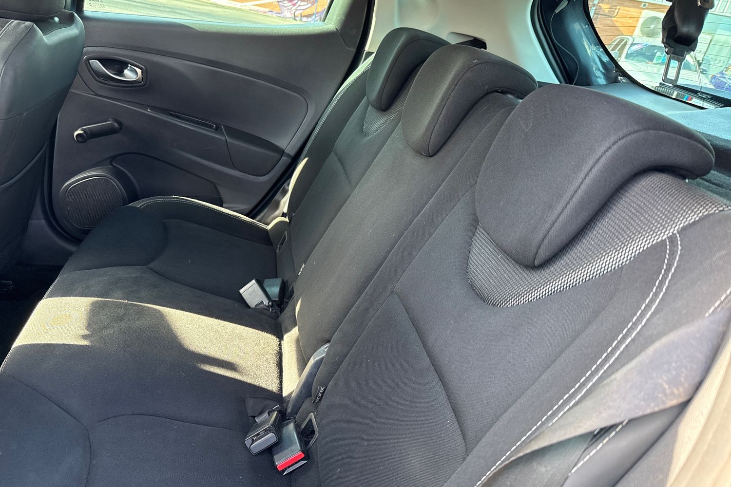 Used Renault Clio 2019 for sale - 77943759: Photo 14