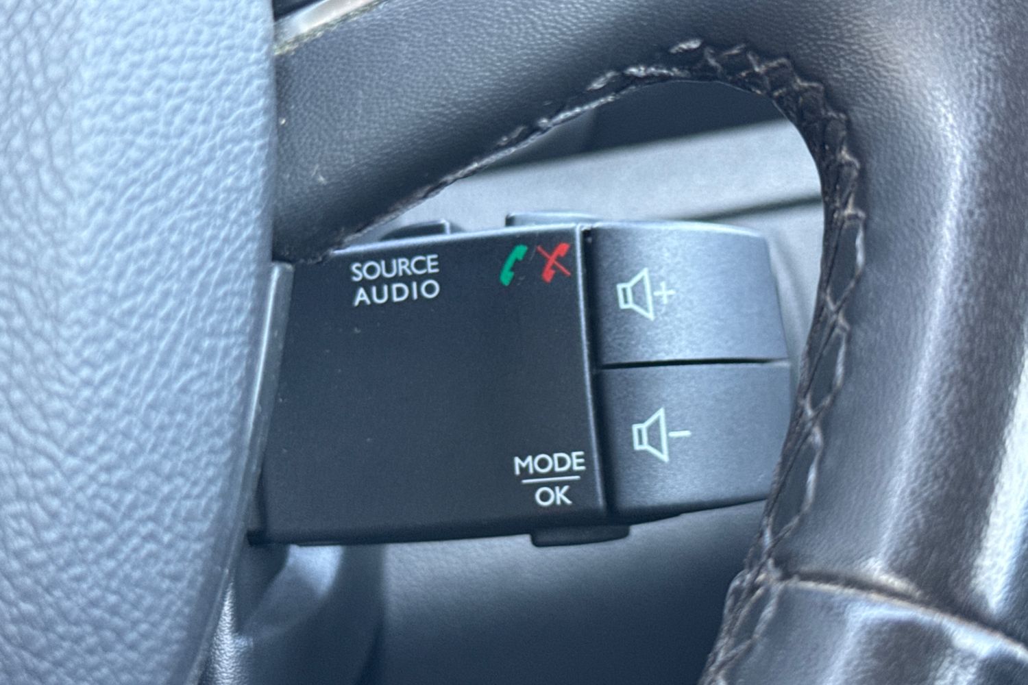 Used Renault Clio 2019 for sale - 77943759: Photo 38