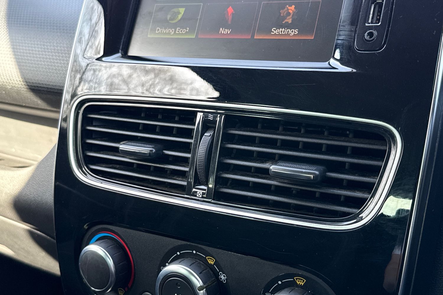 Used Renault Clio 2019 for sale - 77943759: Photo 41