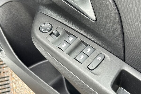 Used Vauxhall Corsa 2022 for sale - 76253396: Photo 21