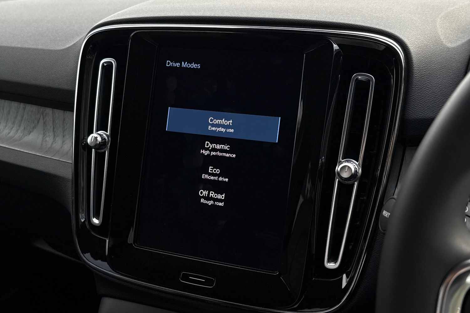 Used Volvo XC40 2021 for sale - 76353191: Photo 48