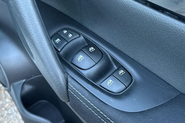 Used Nissan Qashqai 2020 for sale - 76186003: Photo 21