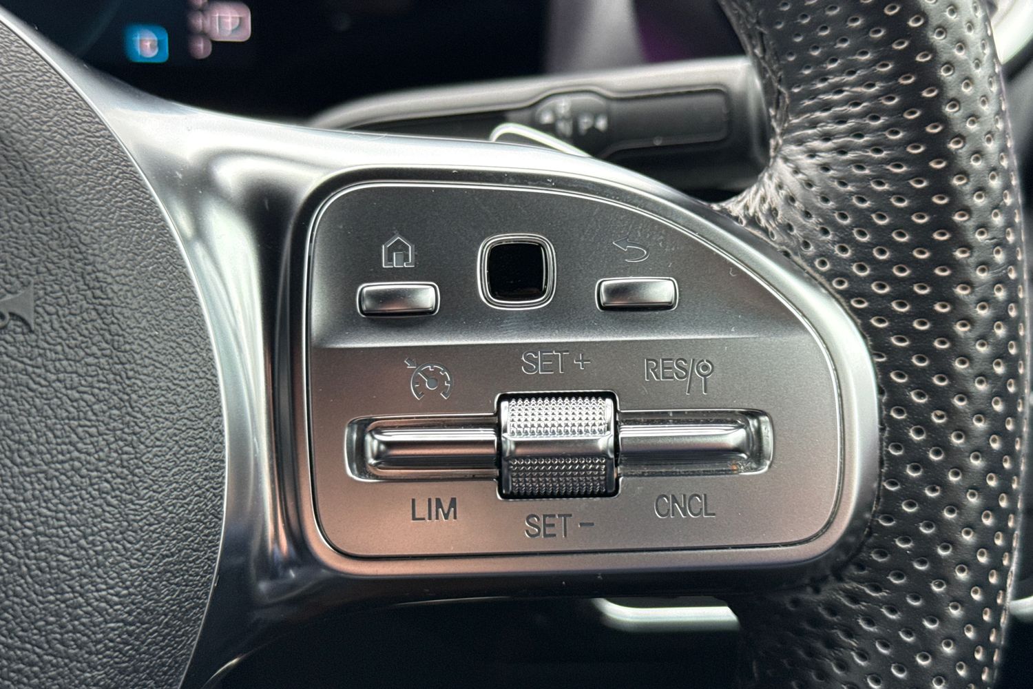 Used Mercedes-Benz A-Class 2022 for sale - 77686832: Photo 40