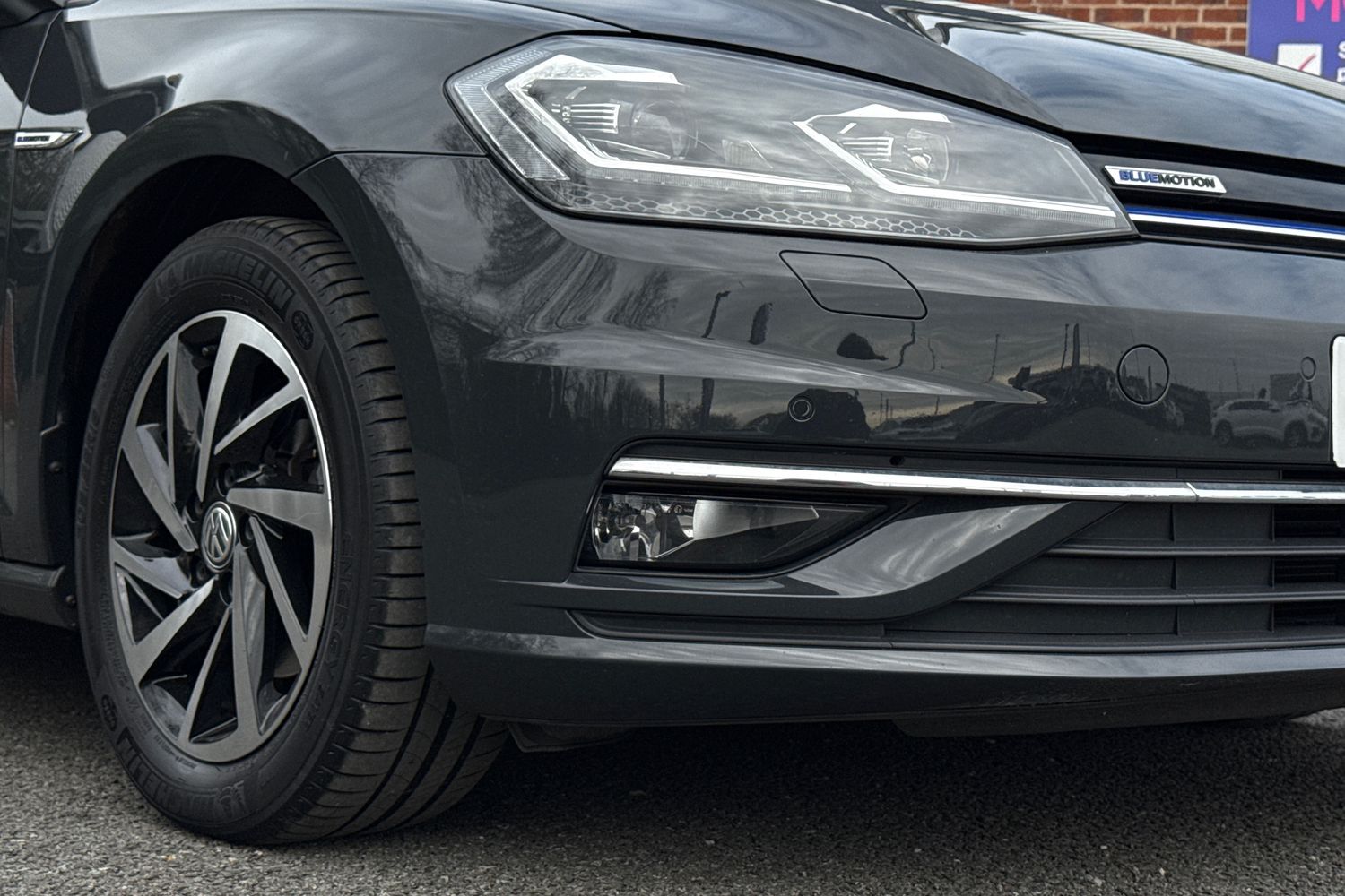 Used Volkswagen Golf 2019 for sale - 77989549: Photo 8