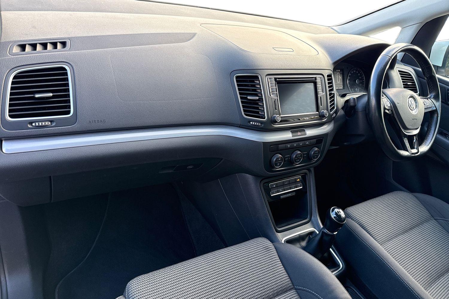 Used Volkswagen Sharan 2018 for sale - 76629790: Photo 14