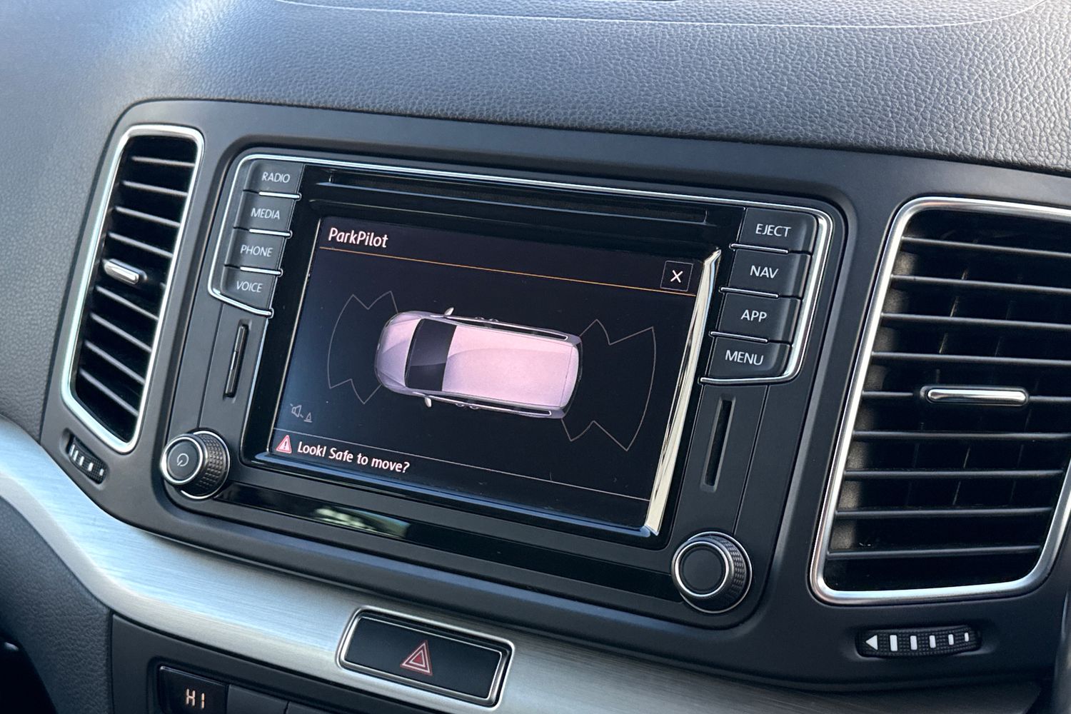 Used Volkswagen Sharan 2018 for sale - 76629790: Photo 43