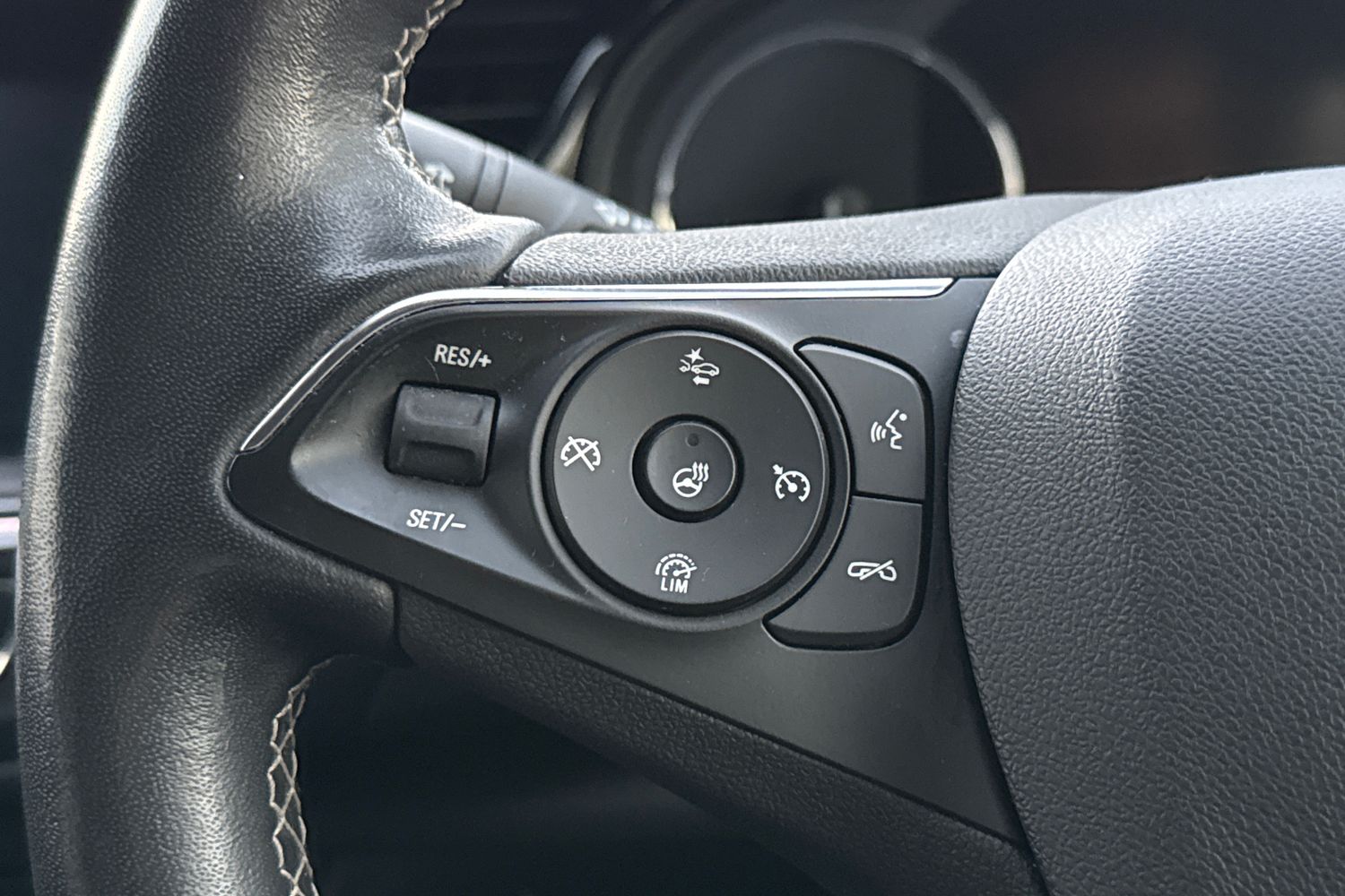 Used Vauxhall Insignia 2022 for sale - 76610907: Photo 36