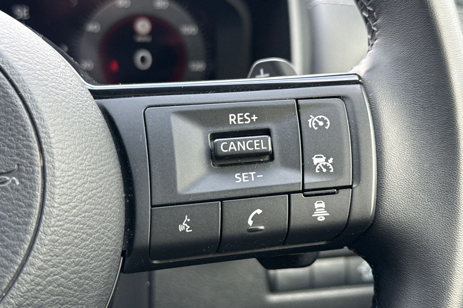 Used Nissan Qashqai 2024 for sale - 77842808: Photo 39