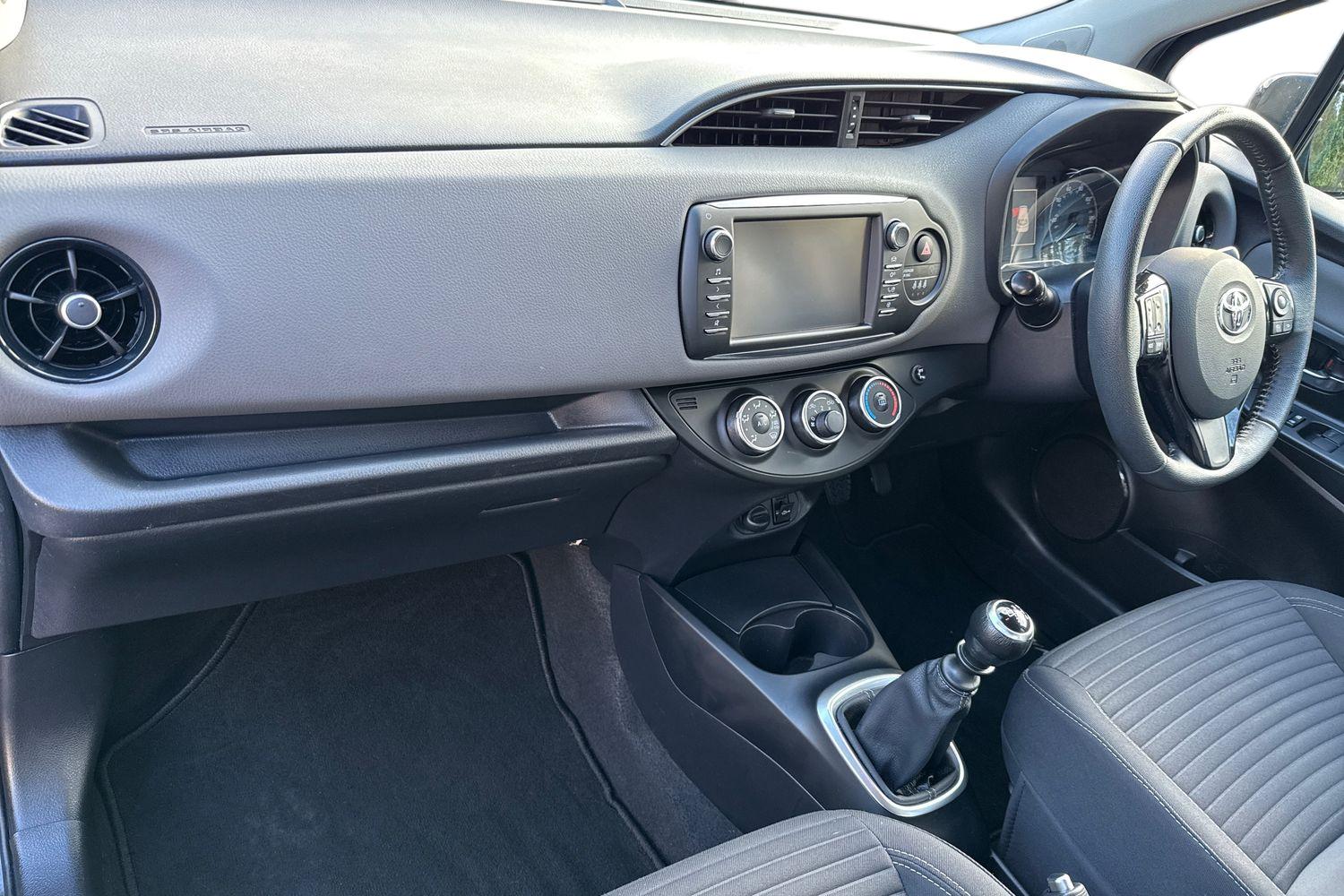 Used Toyota Yaris 2018 for sale - 77211565: Photo 14