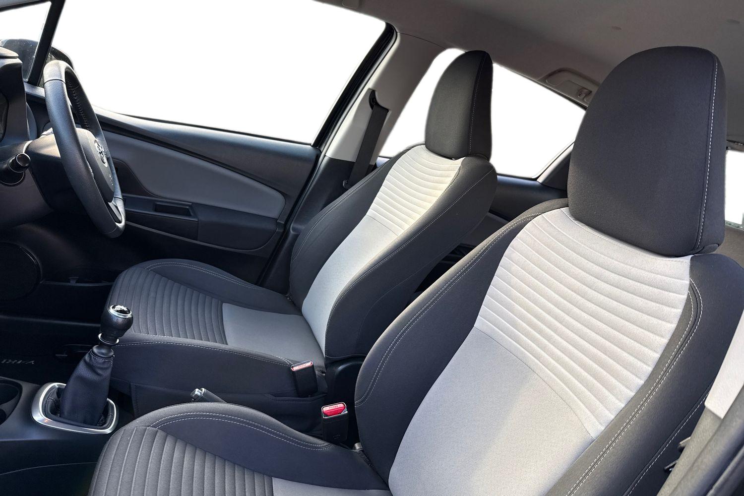 Used Toyota Yaris 2018 for sale - 77211565: Photo 15