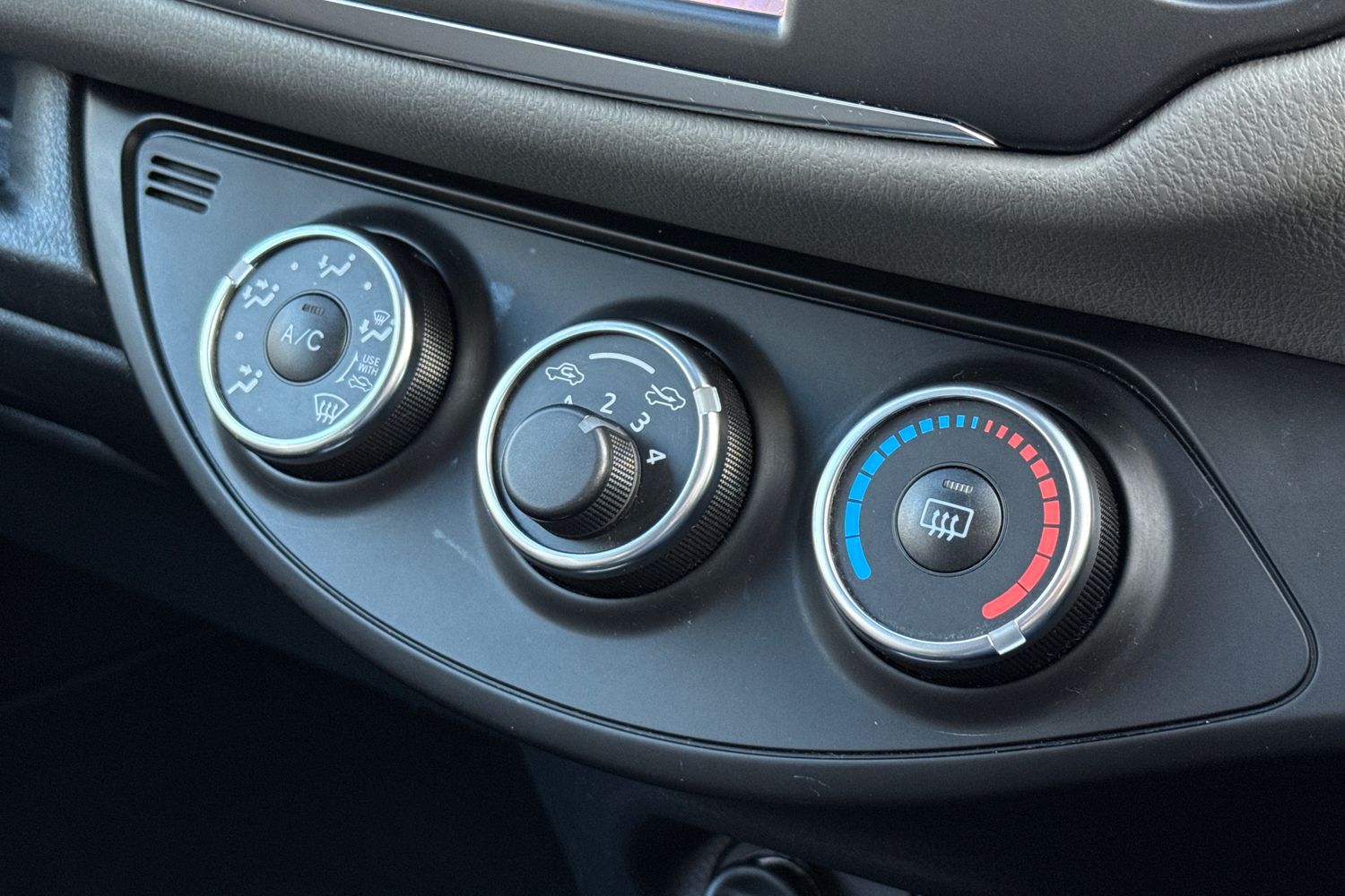 Used Toyota Yaris 2018 for sale - 77211565: Photo 21