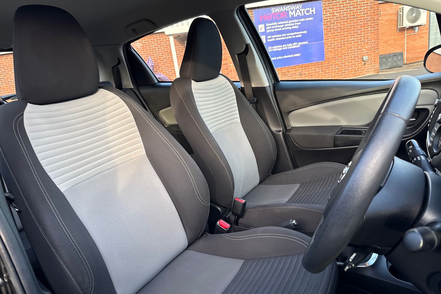 Used Toyota Yaris 2018 for sale - 77211565: Photo 23