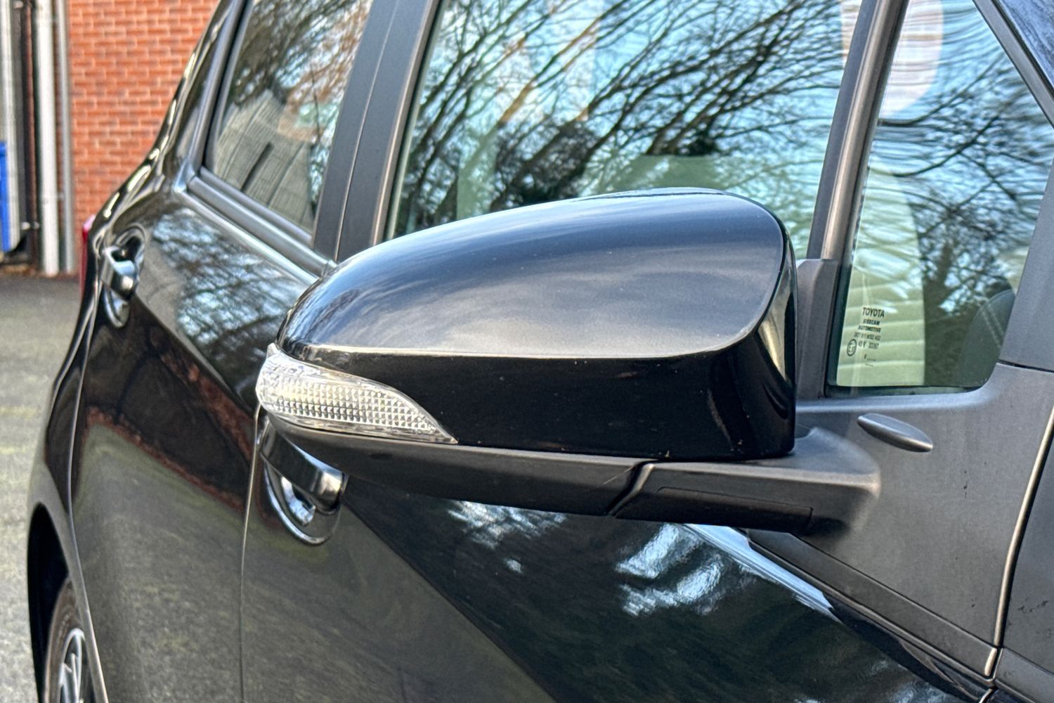 Used Toyota Yaris 2018 for sale - 77211565: Photo 27