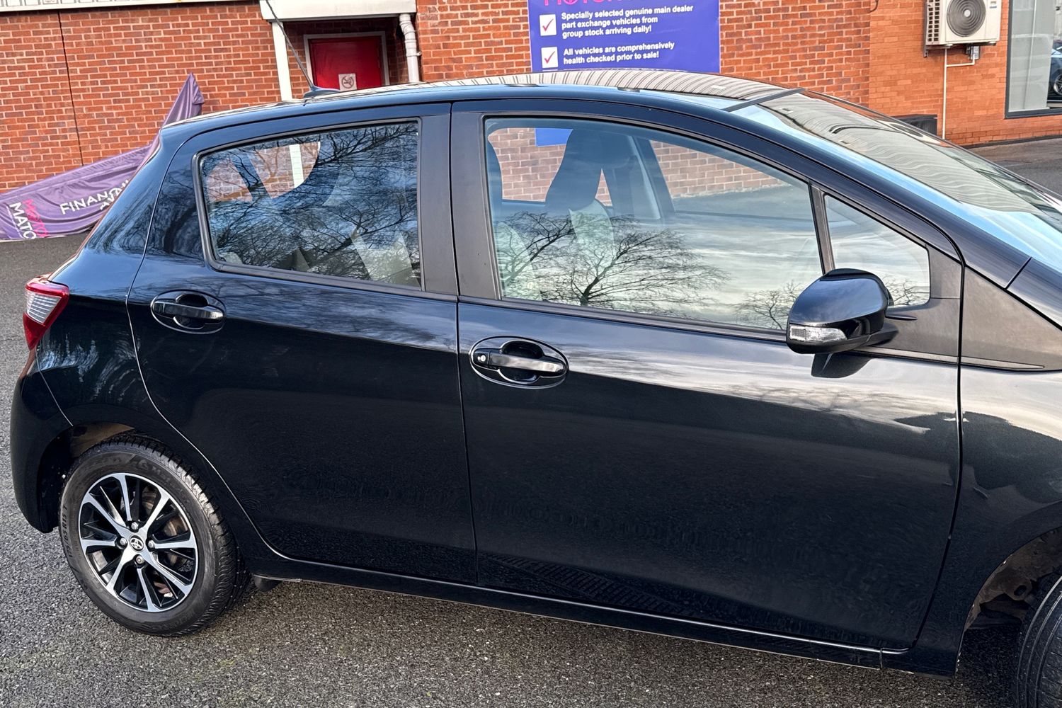 Used Toyota Yaris 2018 for sale - 77211565: Photo 28