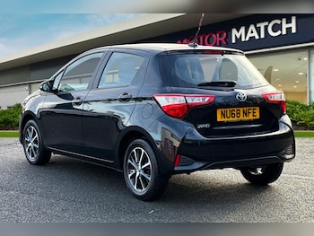 Used Toyota Yaris 2018 for sale - 77211565: Photo