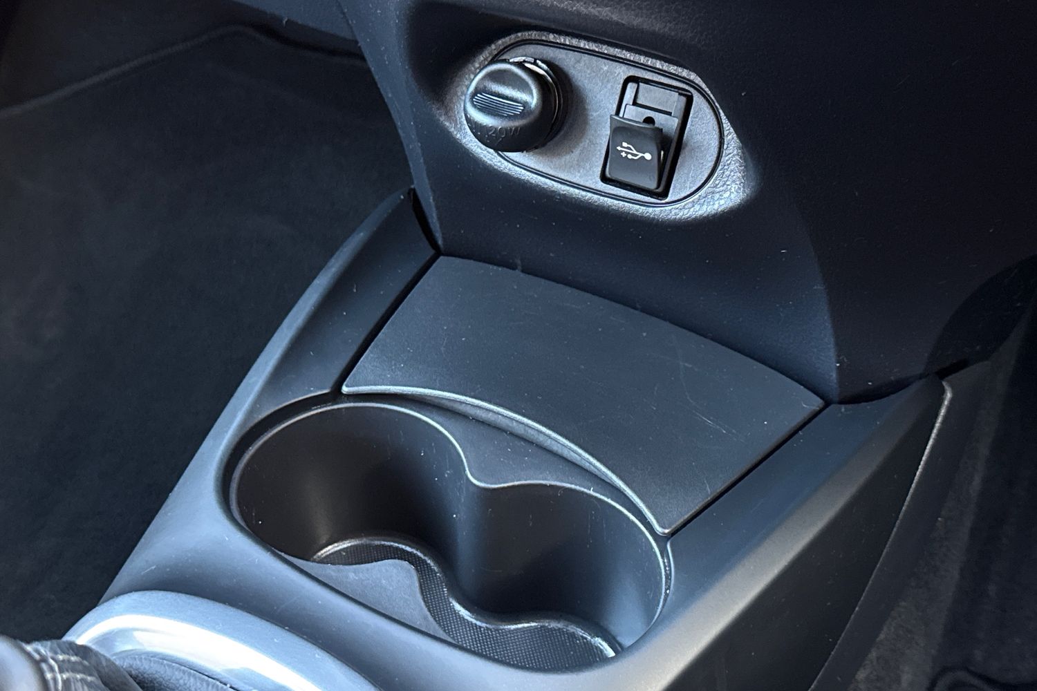 Used Toyota Yaris 2018 for sale - 77211565: Photo 42