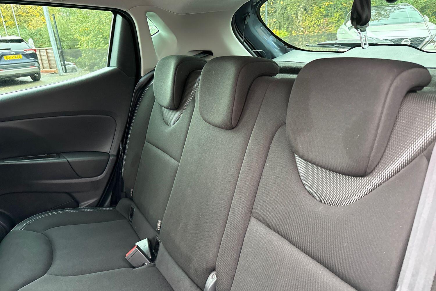 Used Renault Clio 2019 for sale - 76480929: Photo 13