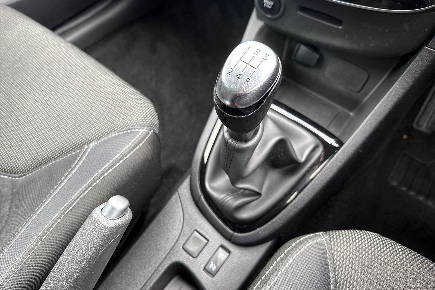 Used Renault Clio 2019 for sale - 76480929: Photo 19