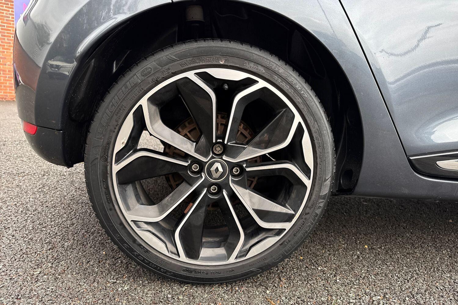 Used Renault Clio 2019 for sale - 76480929: Photo 22