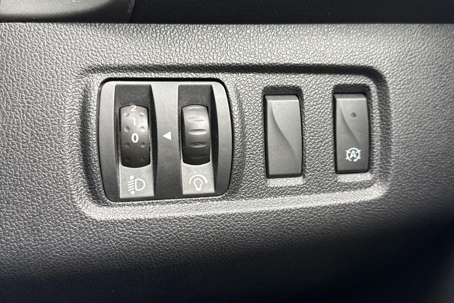 Used Renault Clio 2019 for sale - 76480929: Photo 25