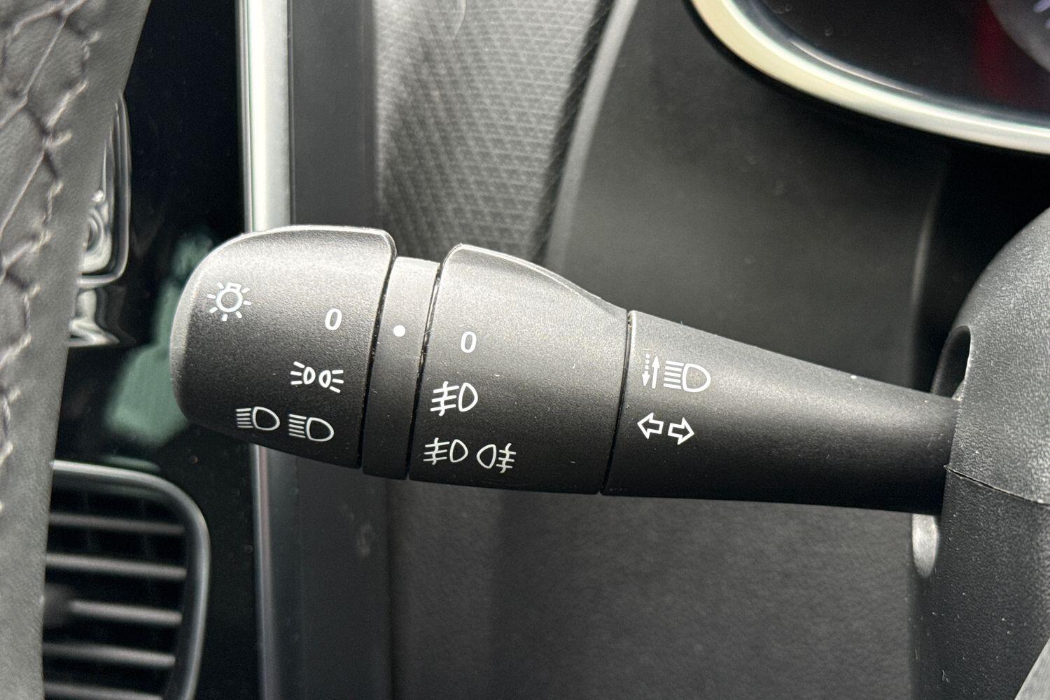 Used Renault Clio 2019 for sale - 76480929: Photo 27