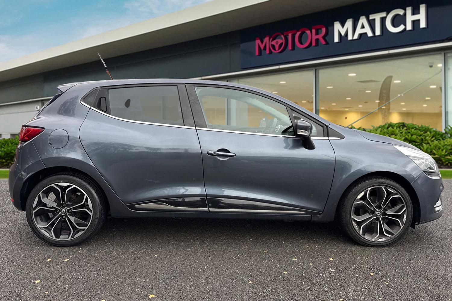 Used Renault Clio 2019 for sale - 76480929: Photo 3