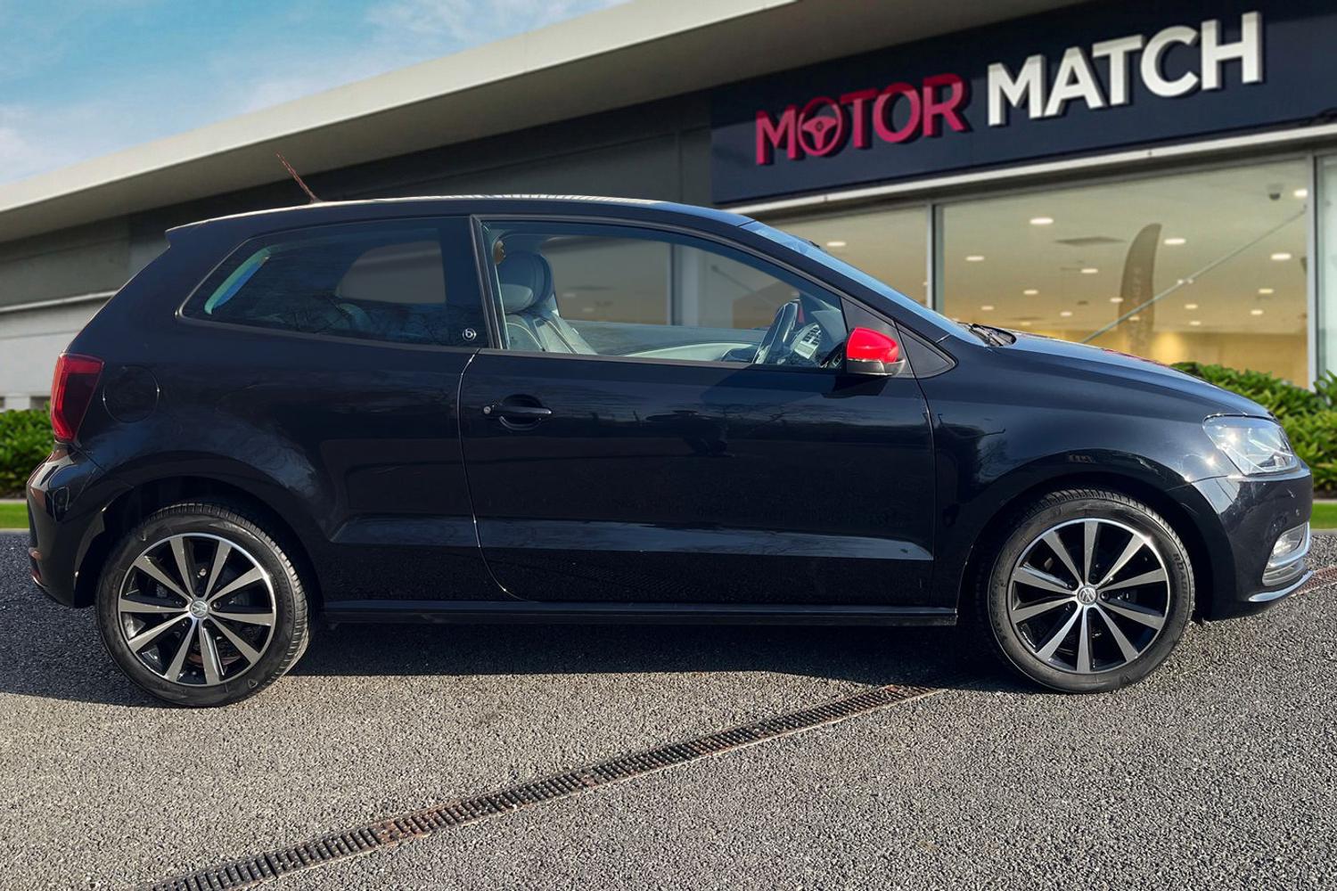 Used Volkswagen Polo 2017 for sale - 77747733: Photo 3
