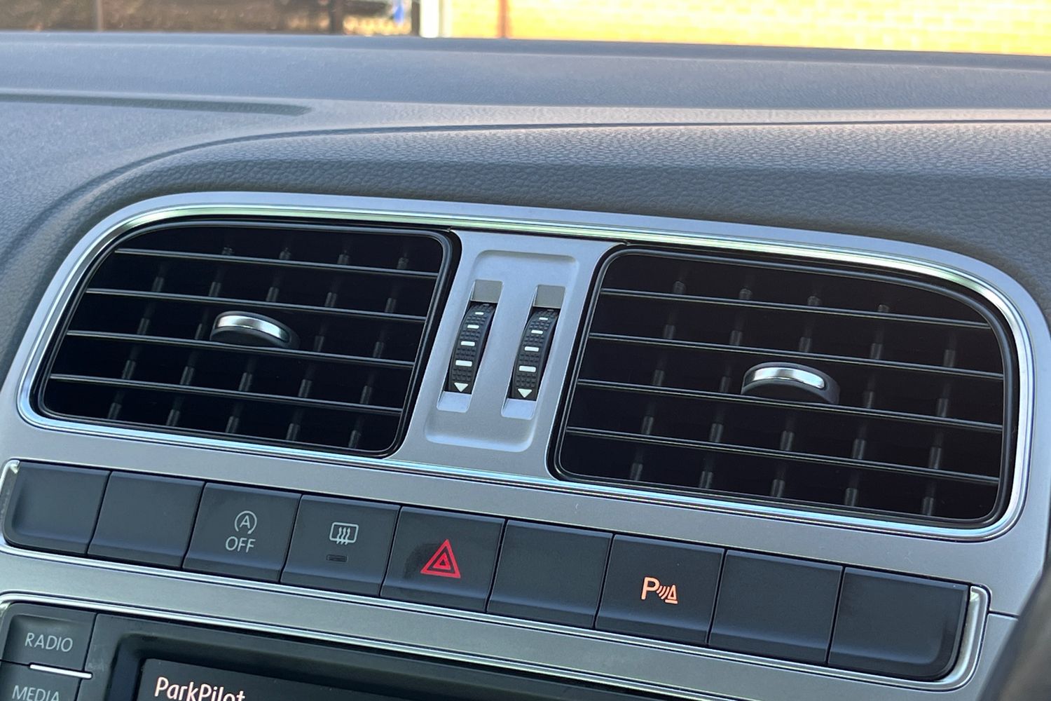 Used Volkswagen Polo 2017 for sale - 77747733: Photo 34