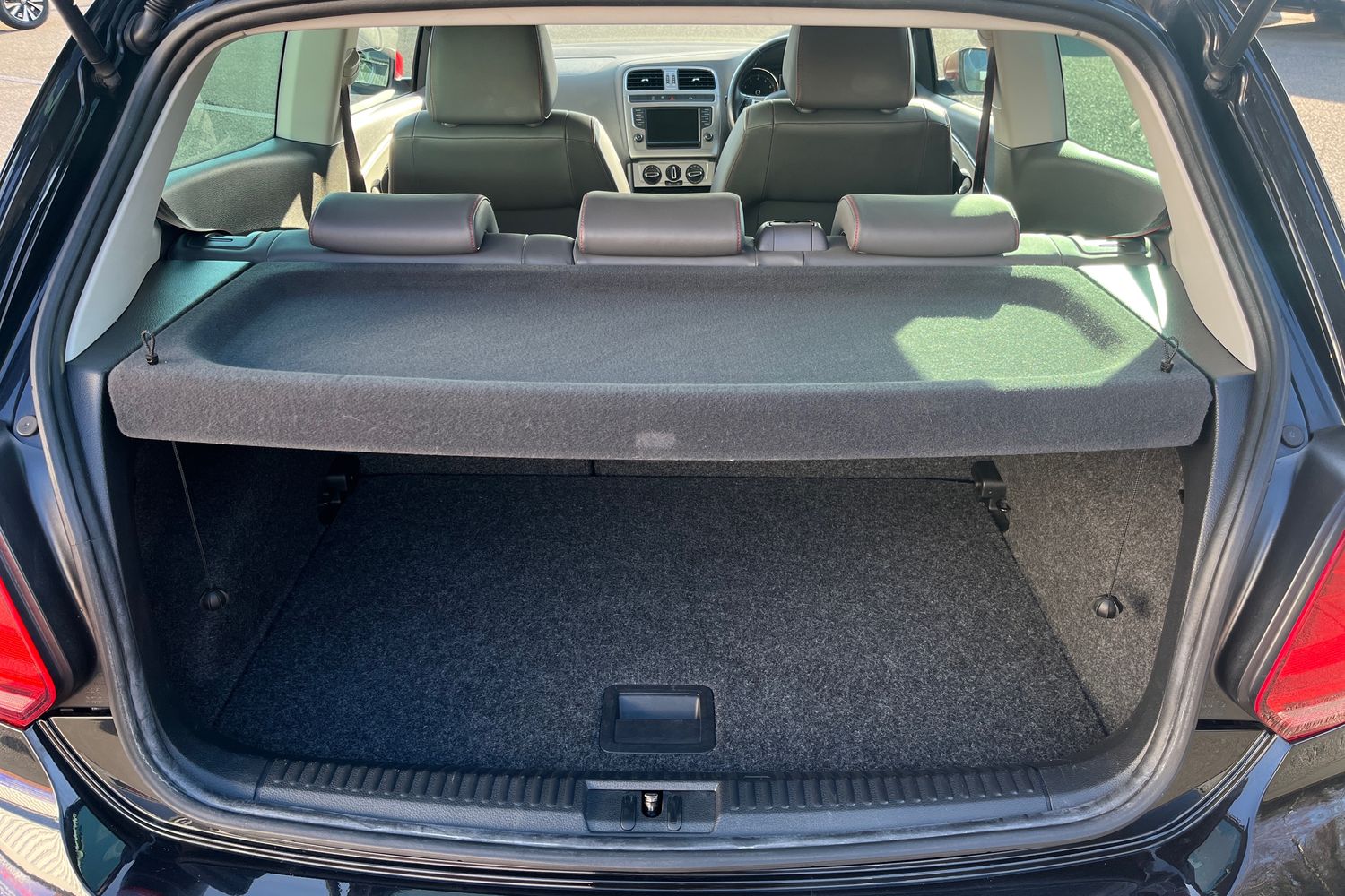 Used Volkswagen Polo 2017 for sale - 77747733: Photo 6